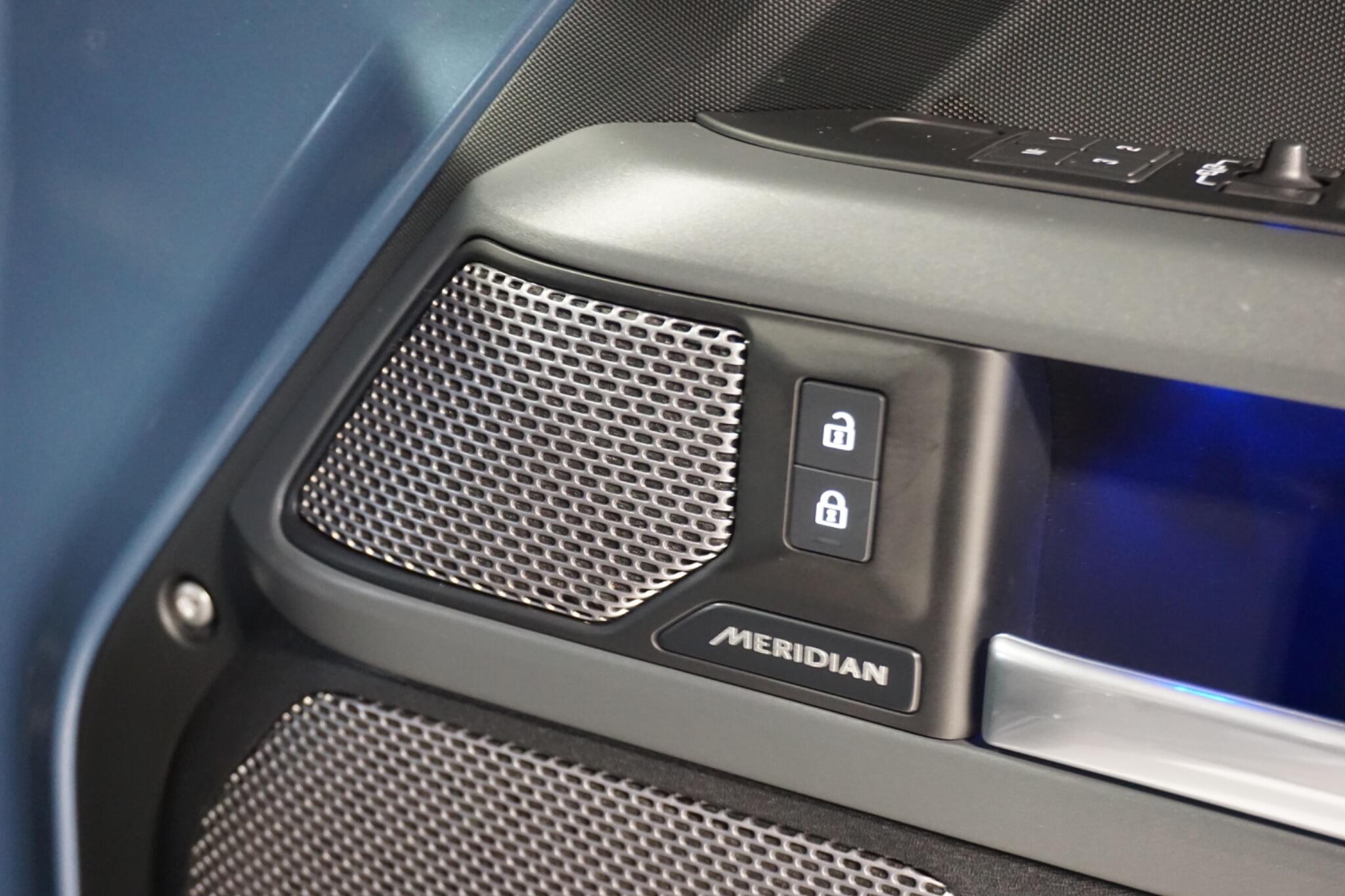 Land Rover Defender 90 3.0 D250 MHEV X-Dynamic HSE SUV 3dr Diesel Auto 4WD Euro 6 (s/s) (250 ps)